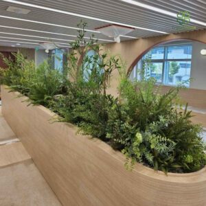 Thi công bục cây giả trang trí quán trà sữa đẹp như thật tại Hà Nội