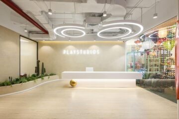 Thi công cây giả cho văn phòng Playstudios tại Hà Nội
